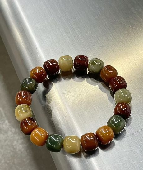 Bodhi fruit bracelet